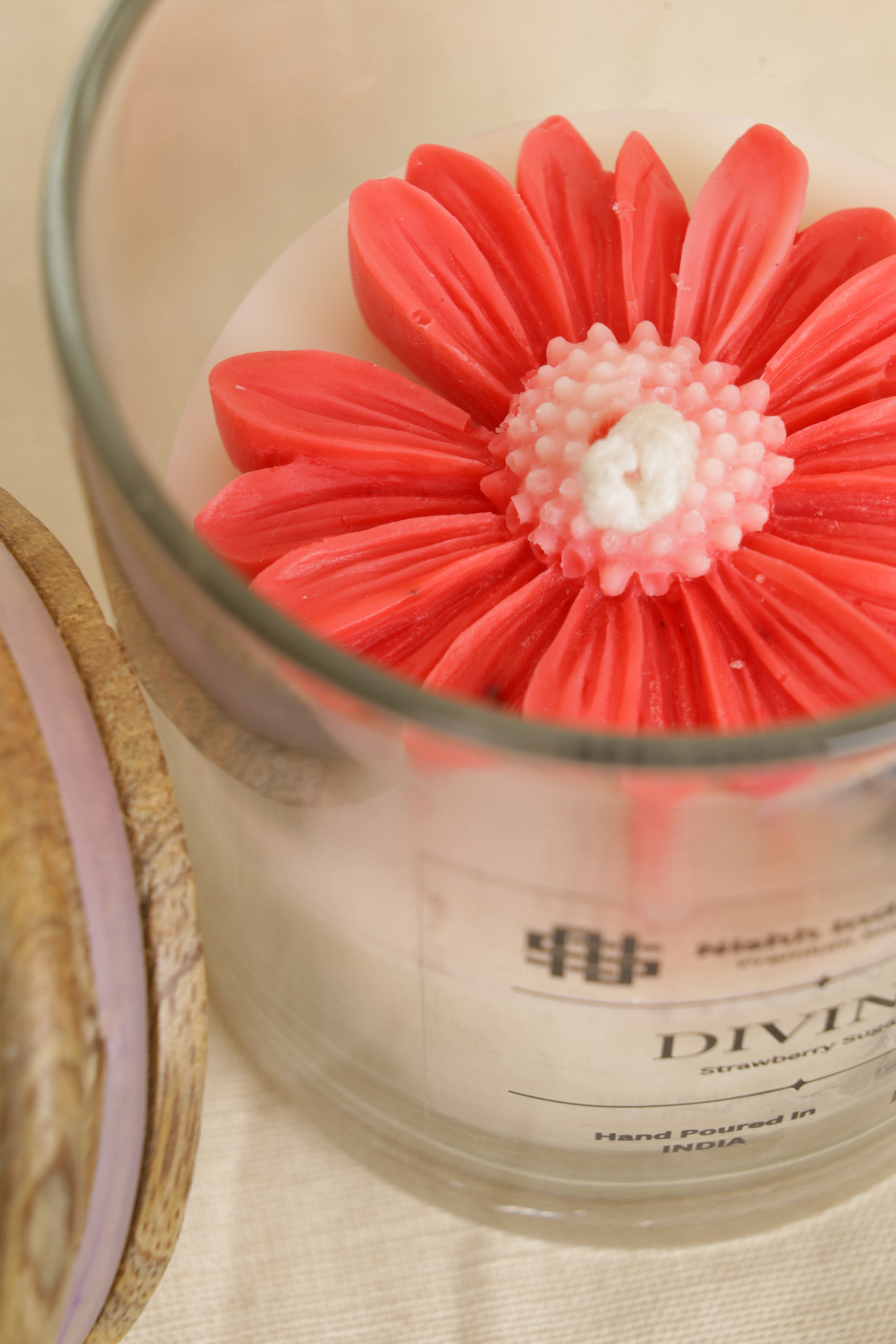 DAISY DREAMS | Handcrafted Scented Murphy Jar candle with wooden lids
