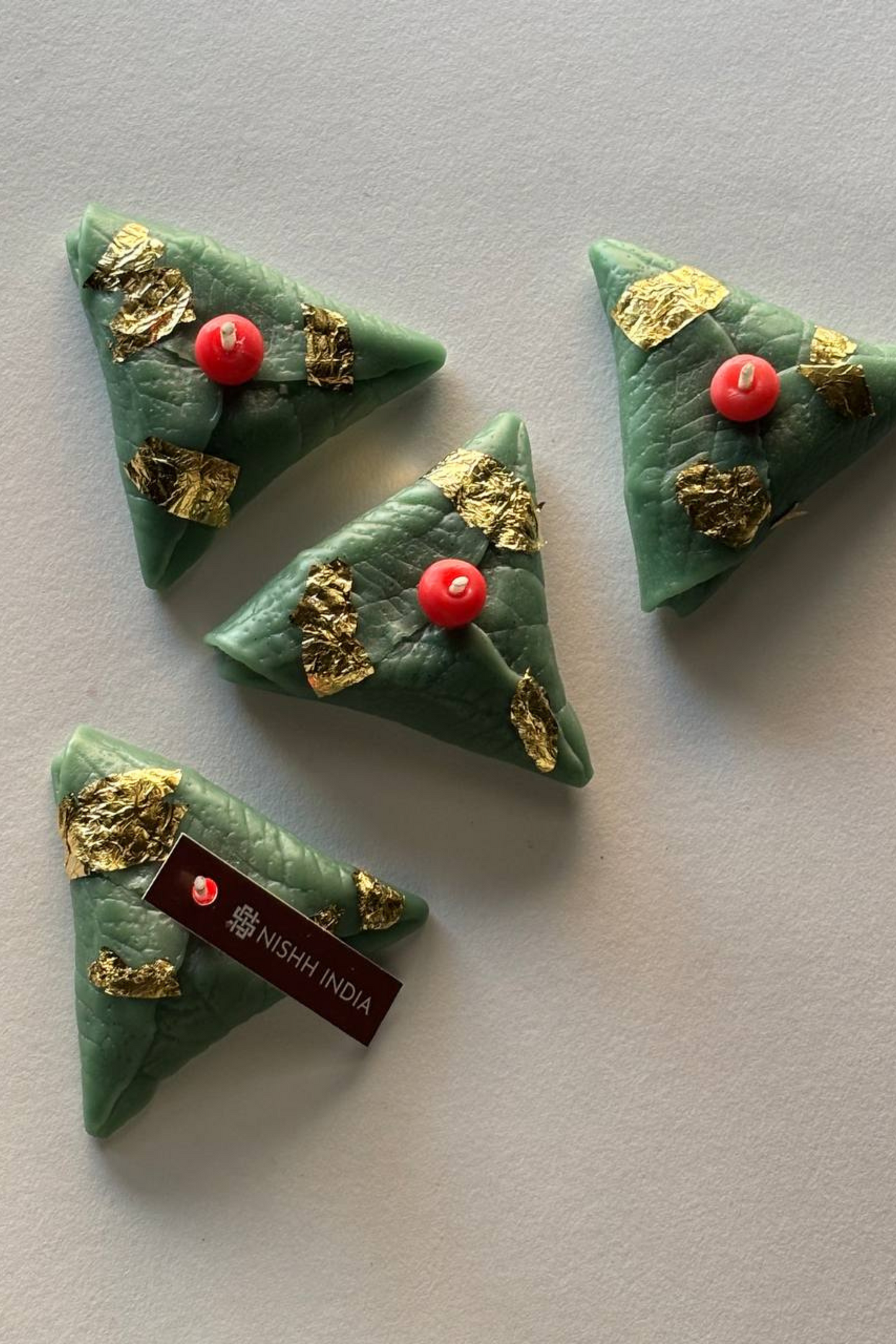 BANARASI PAAN | Handcrafted Scented Candle with Cherry | Set of 10