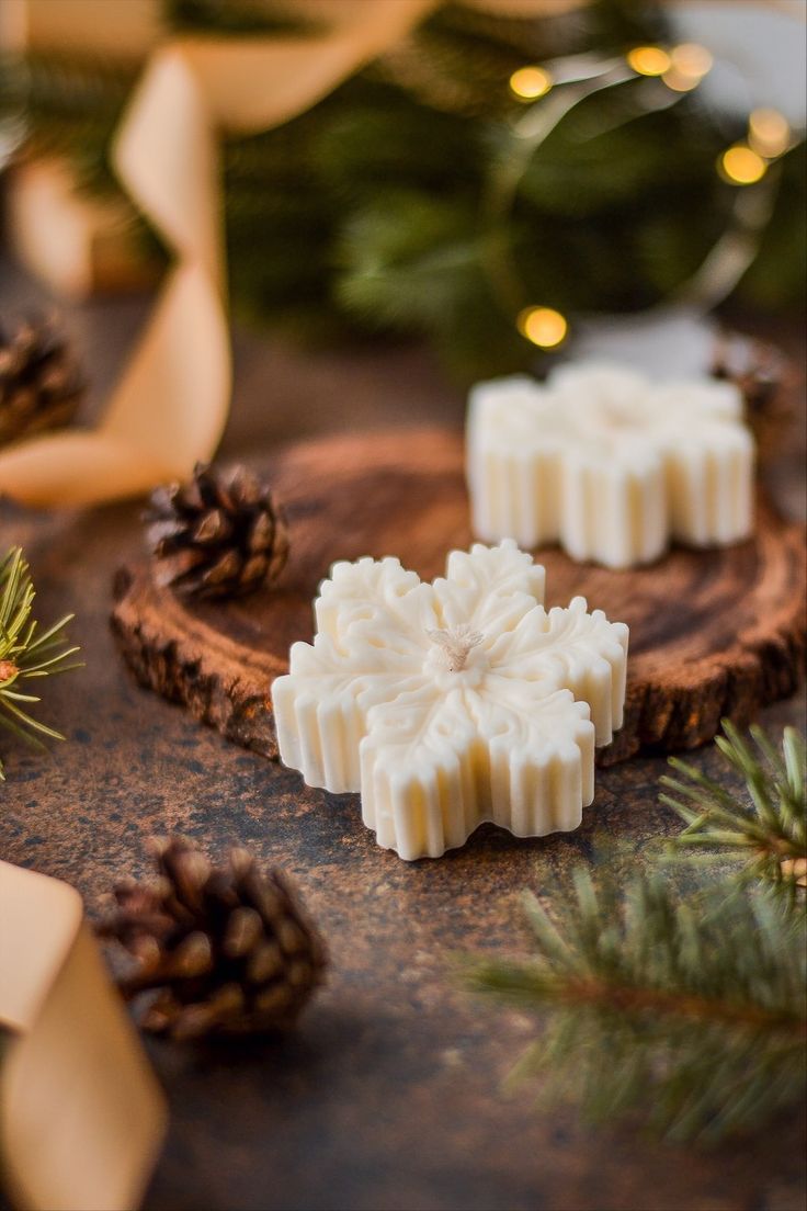 SNOWFLAKE | Handcrafted Christmas Scented Candle | Set of 4