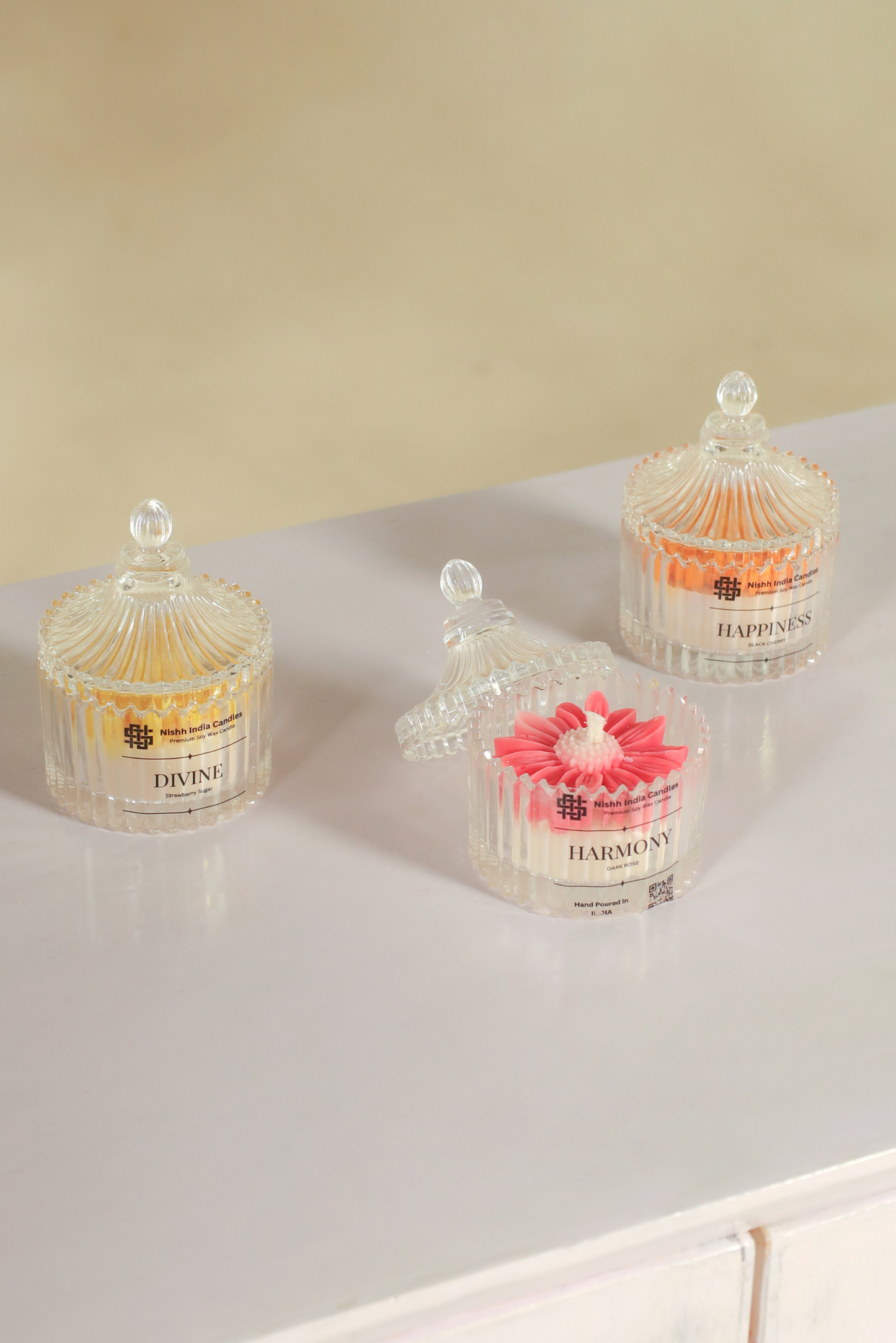 DAISY DREAMS | Handcrafted Luxury Dome Jar Scented Candle - Set of 3