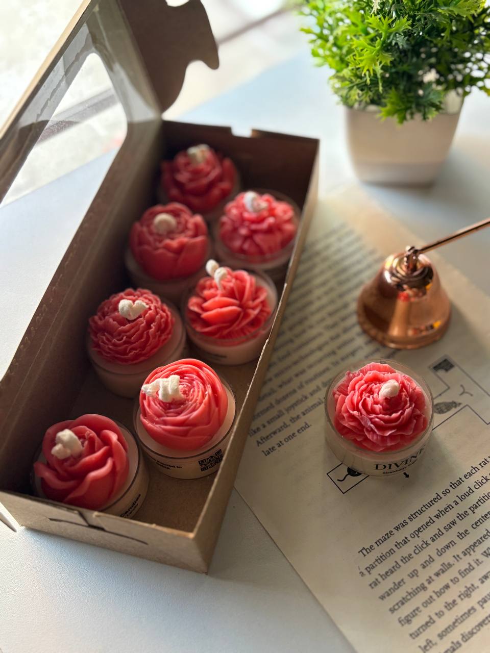 SAANJH | Floral Handcrafted Scented T-Light Candles | Set of 9