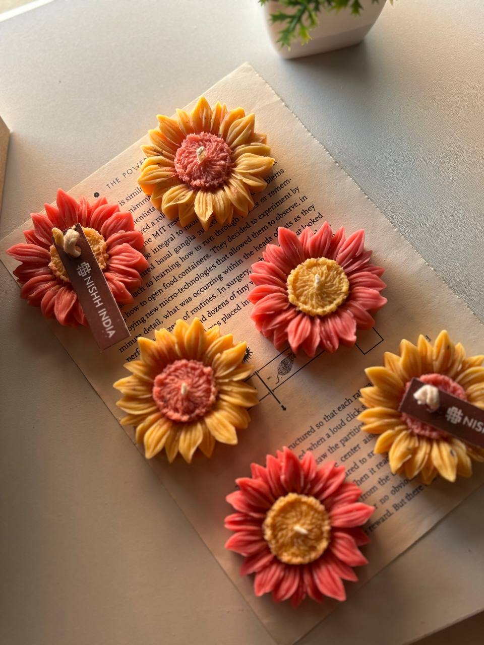 SUNSHINE | Handcrafted Scented Floating Candles - Set of 18