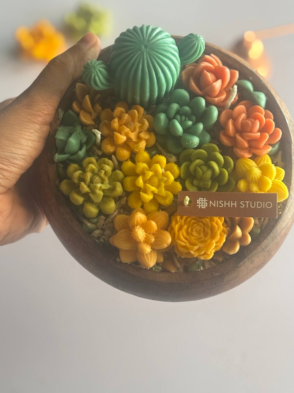 CACTUS BLOSSOM | Handcrafted Wooden Round Succulent Scented Candle