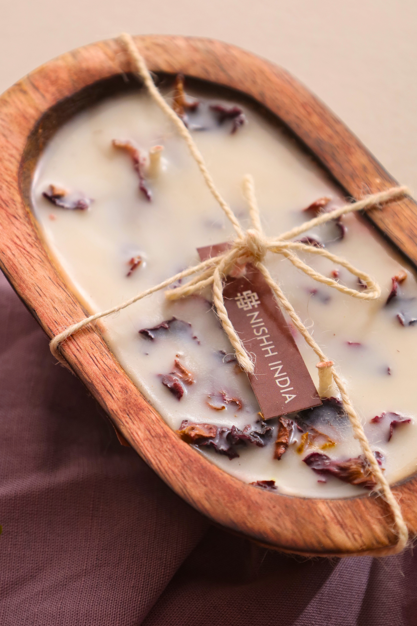 SCARLET | Wooden Bowl Candle with Rose Petals | Dark Rose