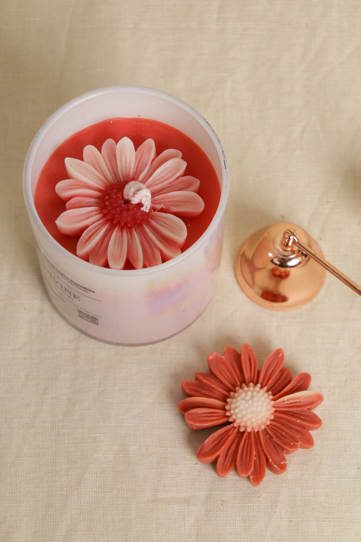 Daisy Iridiscent Jar Candle