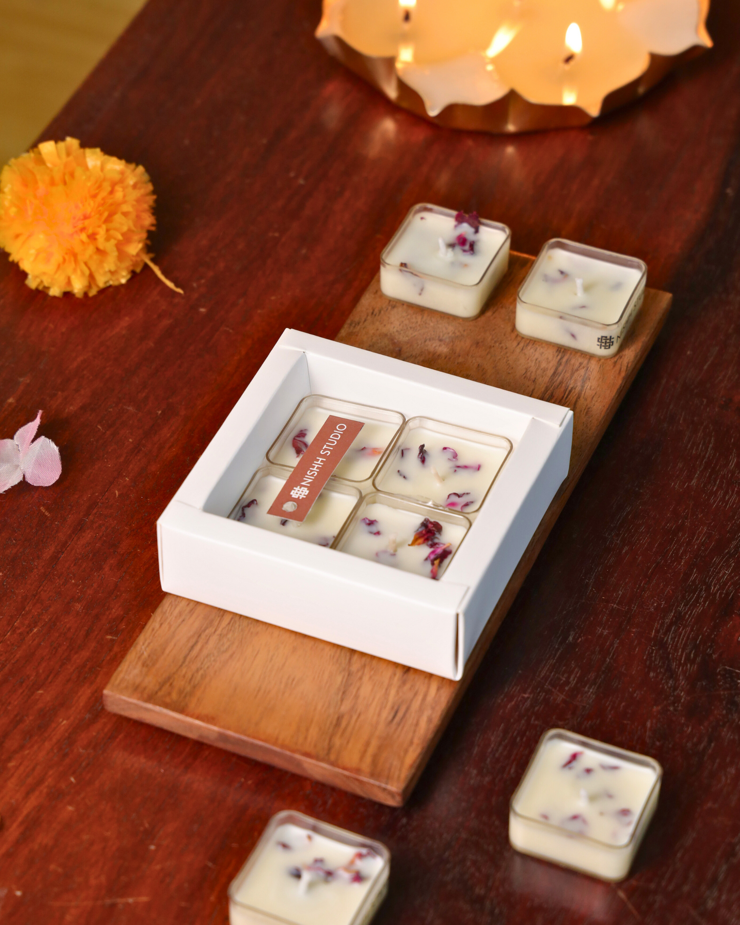 Eco-friendly luxury candle gift box – Gulpatra Gift Set packaging for festive gifting.