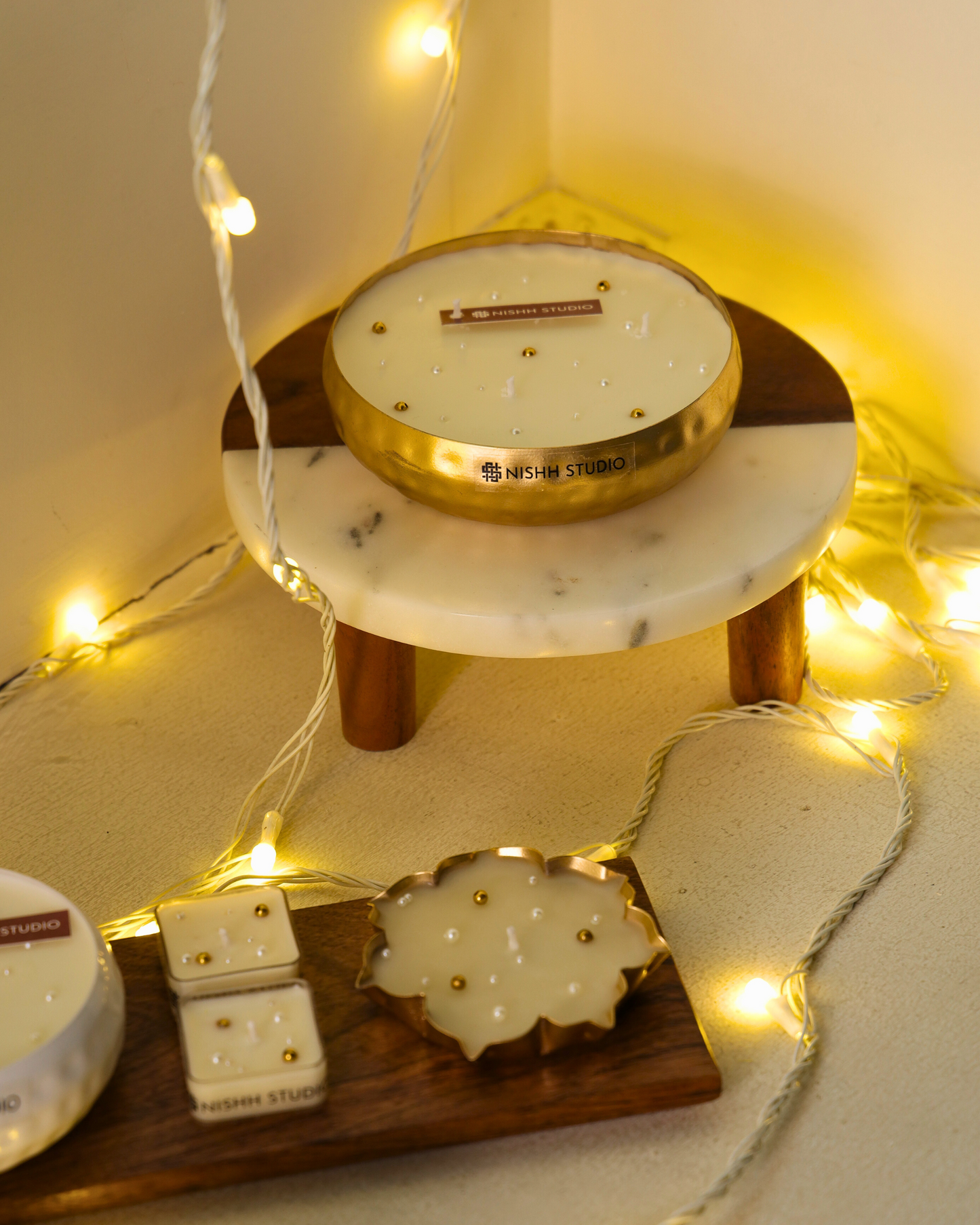 Large round urli candle – centerpiece of Mukta Luxe Gift Hamper, handcrafted for Diwali décor.