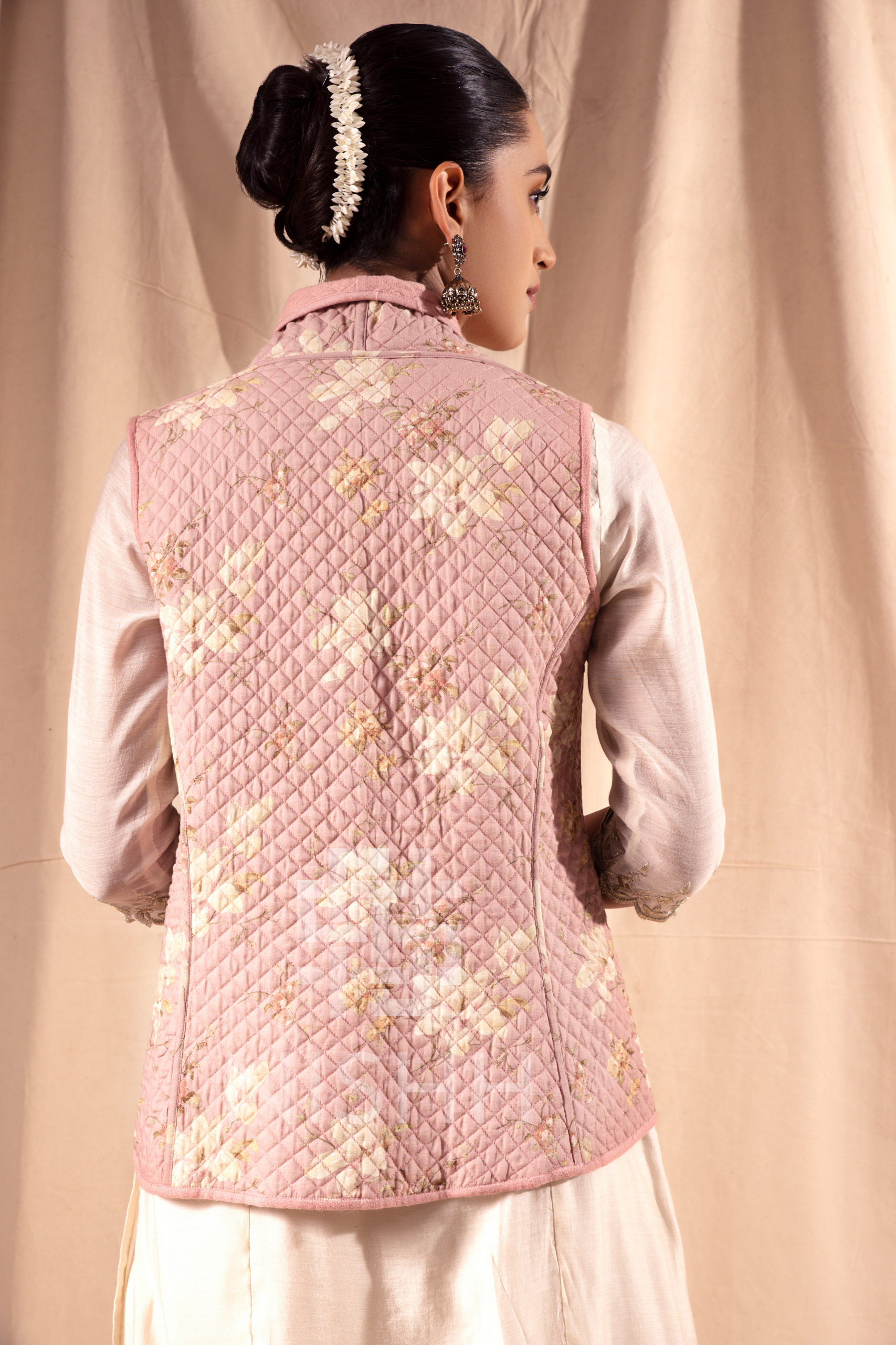 Modal silk printed reversible quilted vest – back design